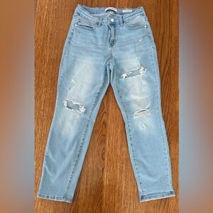 Judy Blue Light Wash Distressed Boyfriend-Fit Jeans - Size 28